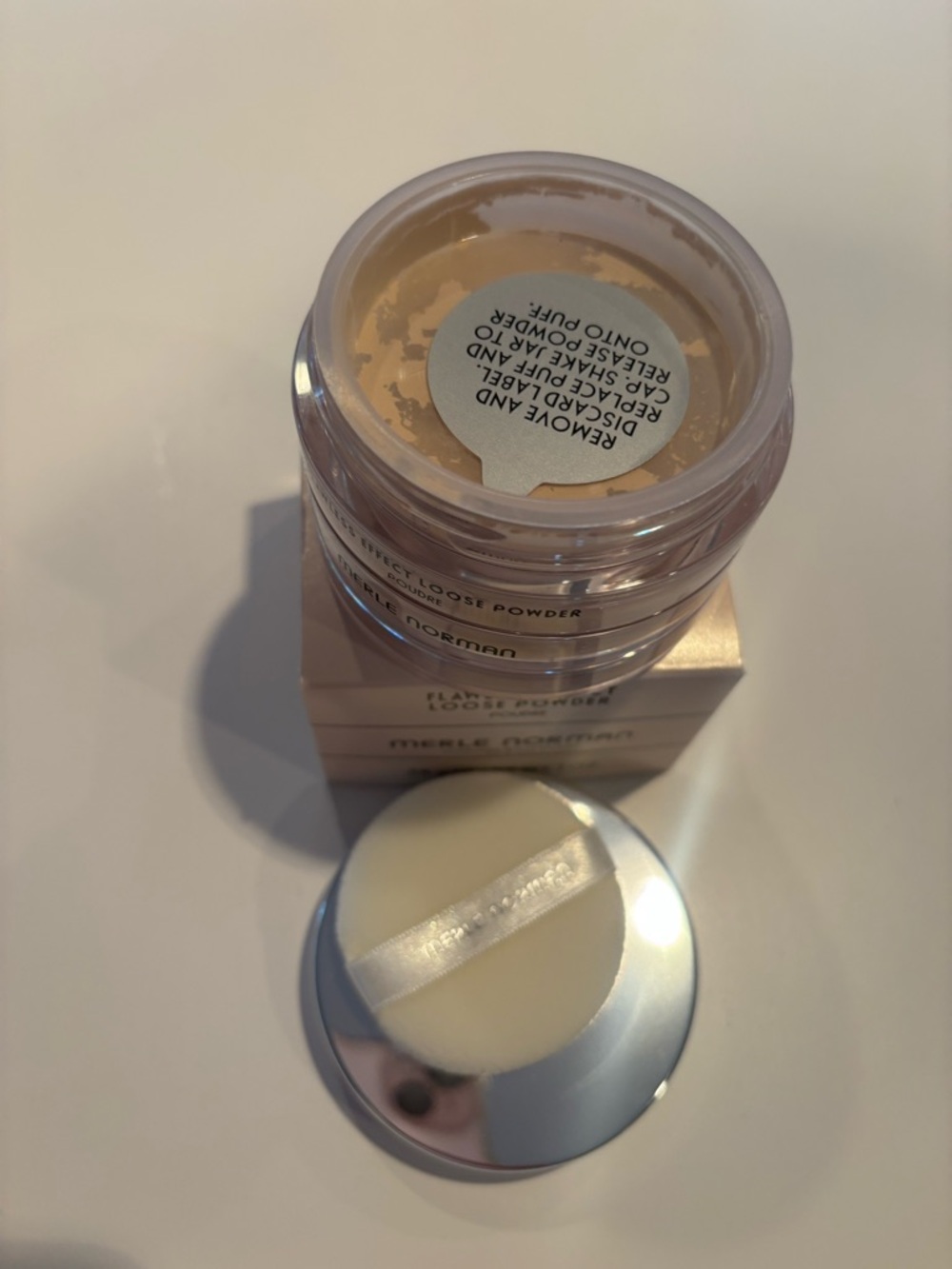 Merle Norman-Nearly Nude Flawless Effect Loose Powder - Picture 4 of 4